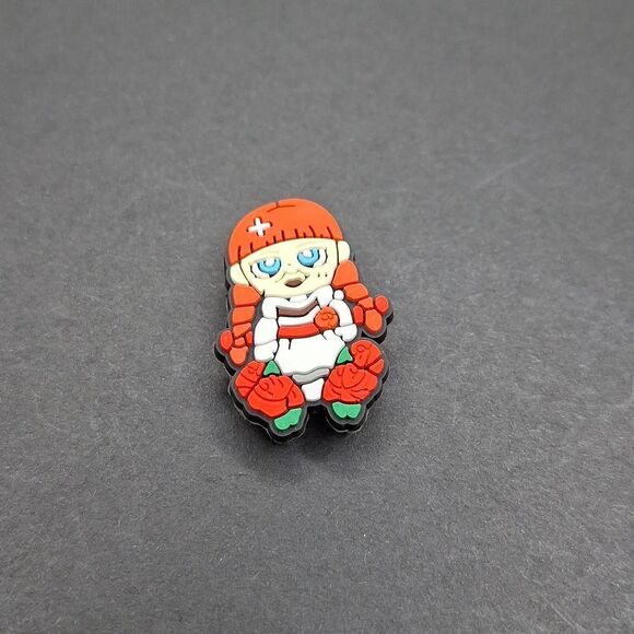 Annabelle Scary movie killer jibbit croc charm clog pin - Picture 1 of 2